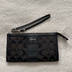 Coach Black Signature Wristlet